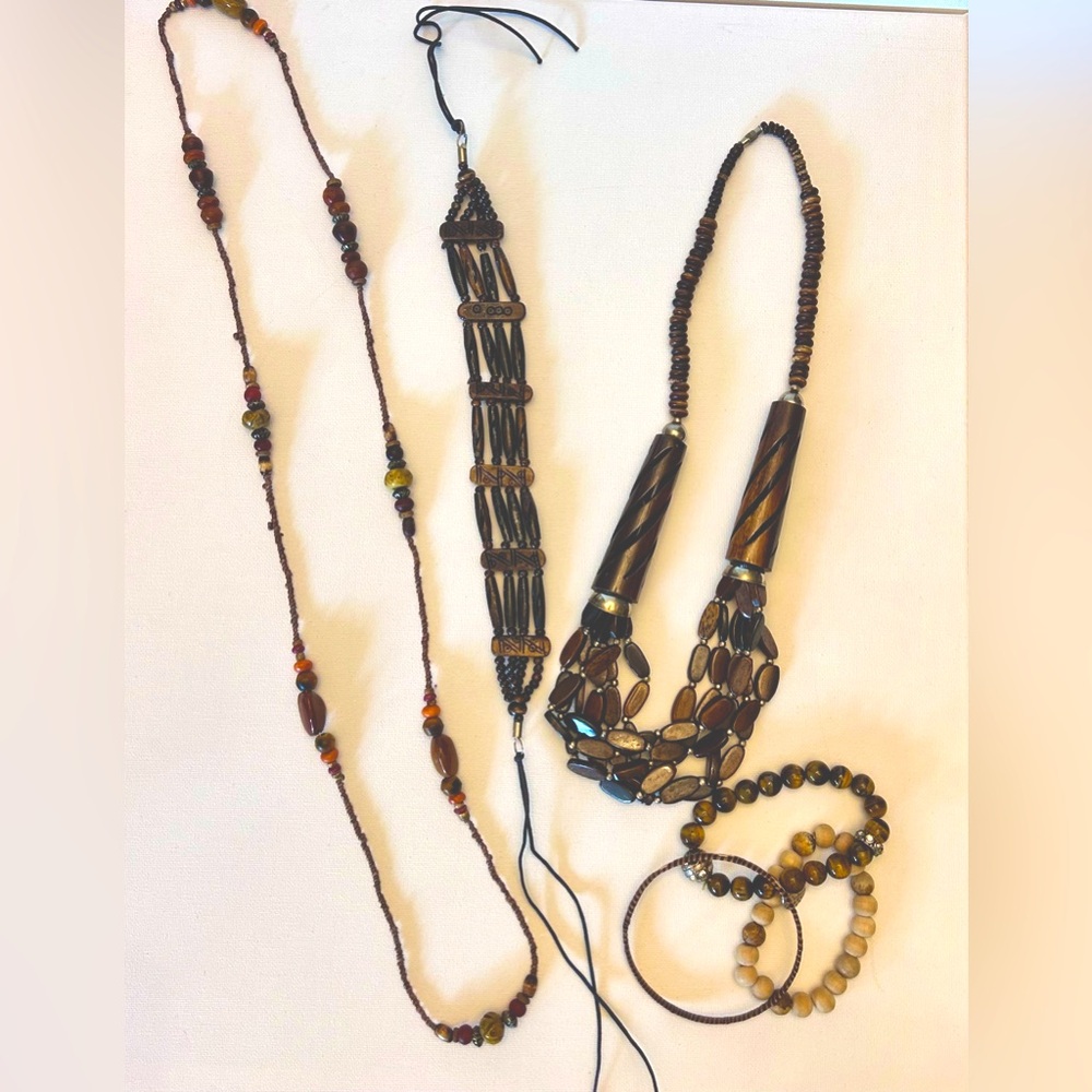 Vintage Wooden Jewelry Set